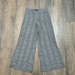 Banana Republic Black and Gray Plaid Pants